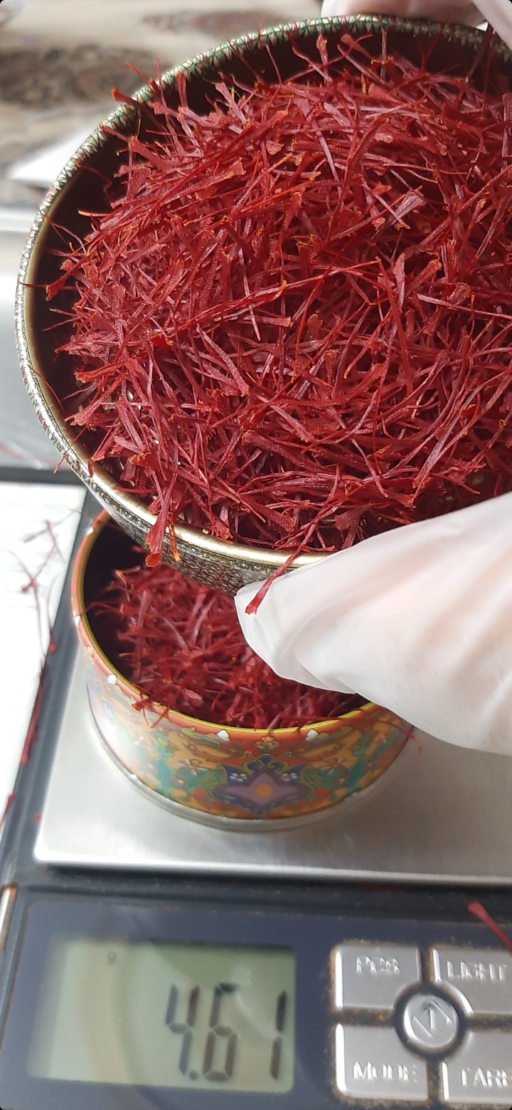 زعفران سوپر نگین نرگس